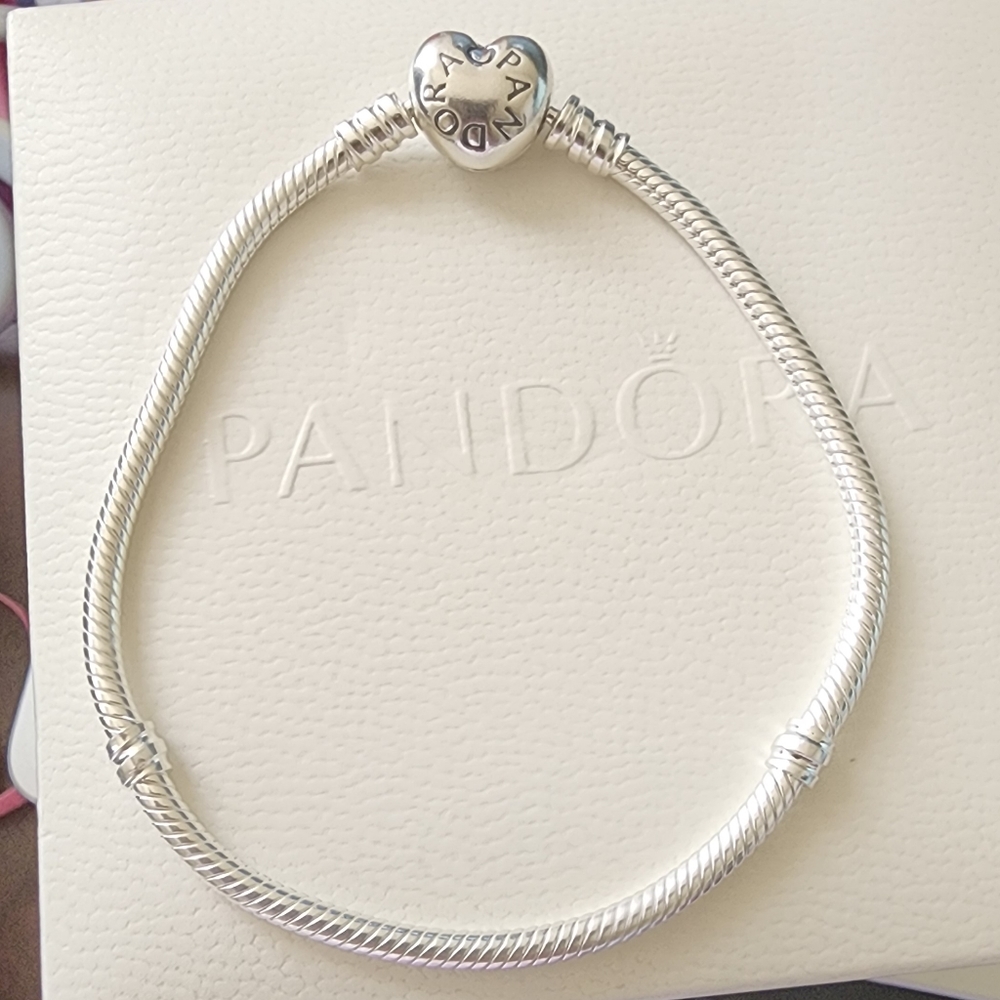 Pandora Moments Heart Clasp Snake Chain Bracelet 7IN - Picture 4 of 8